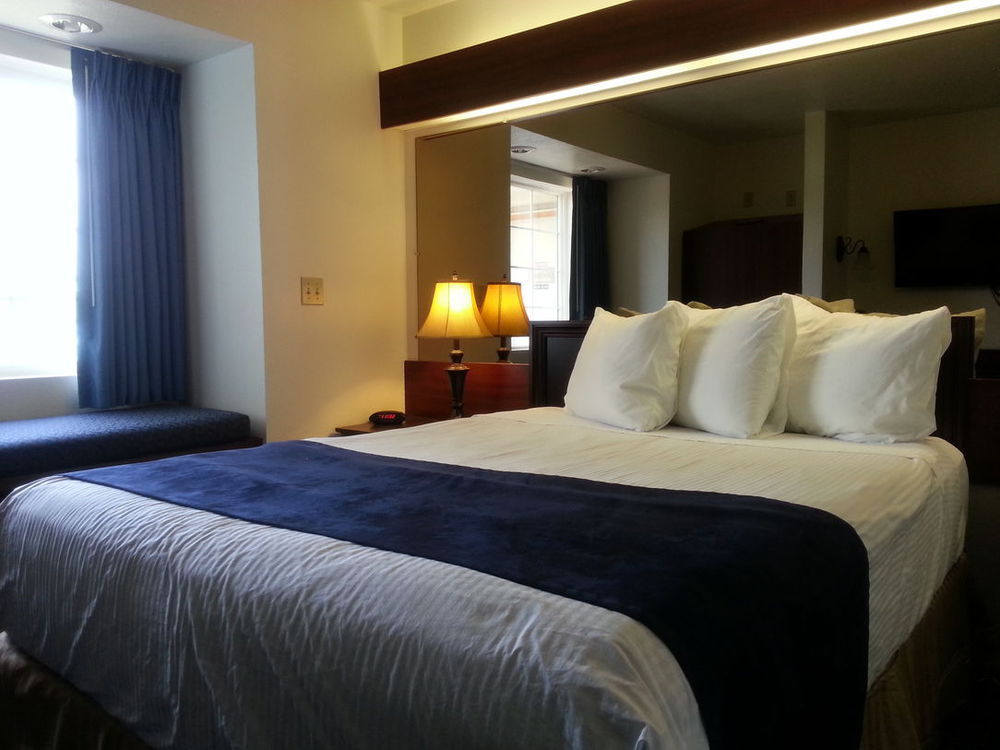 Hotel Ruby Sandpoint Room photo