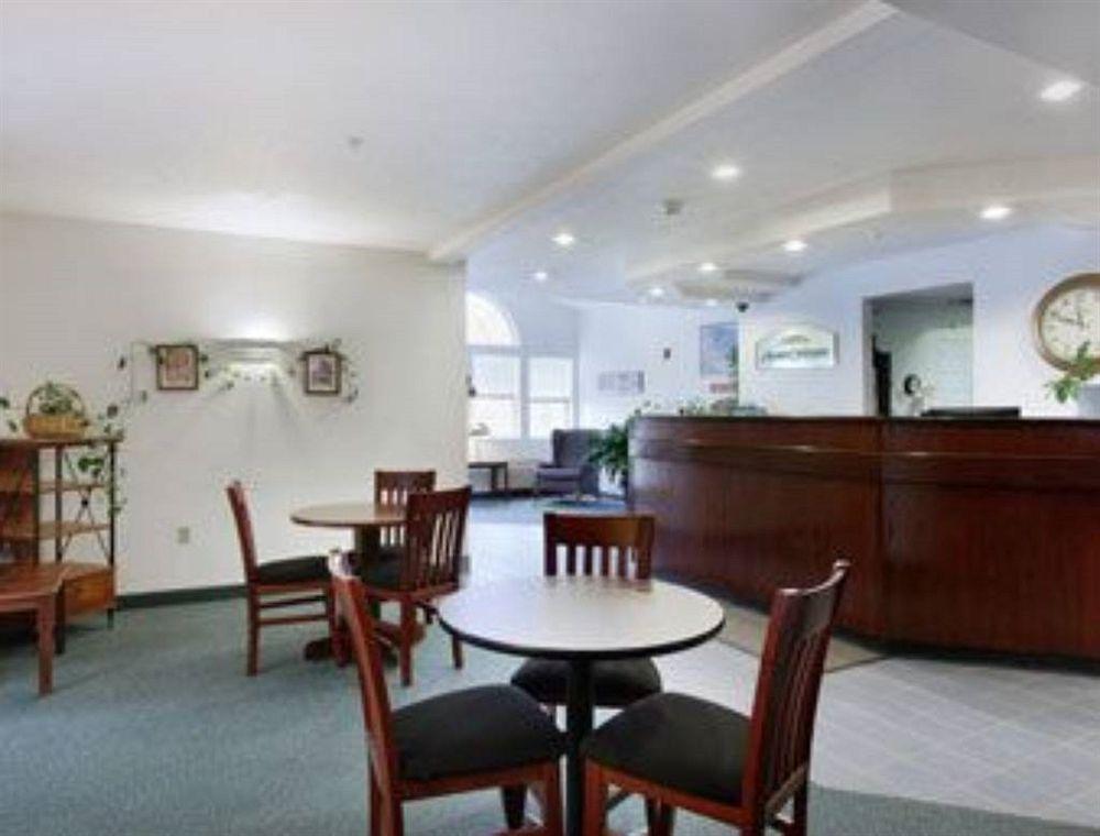Hotel Ruby Sandpoint Exterior photo